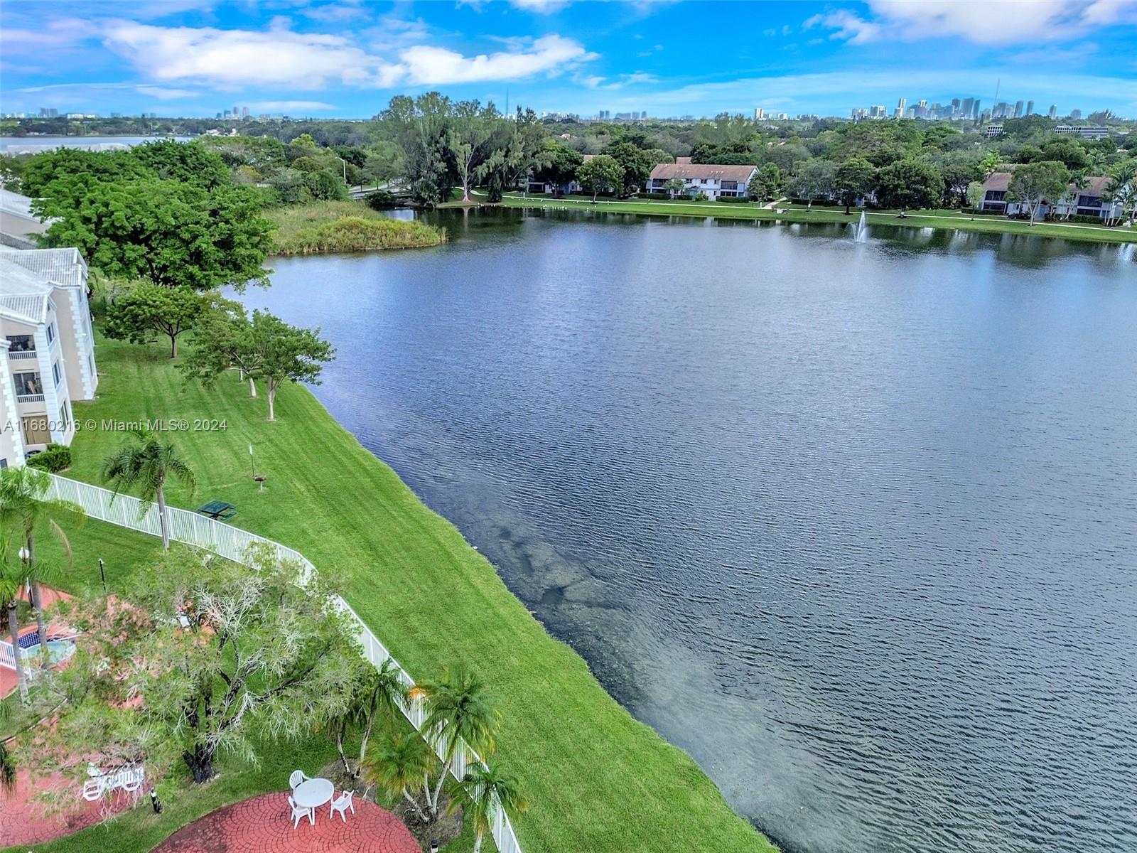 LAKEVIEW CLUB CONDO - Residential