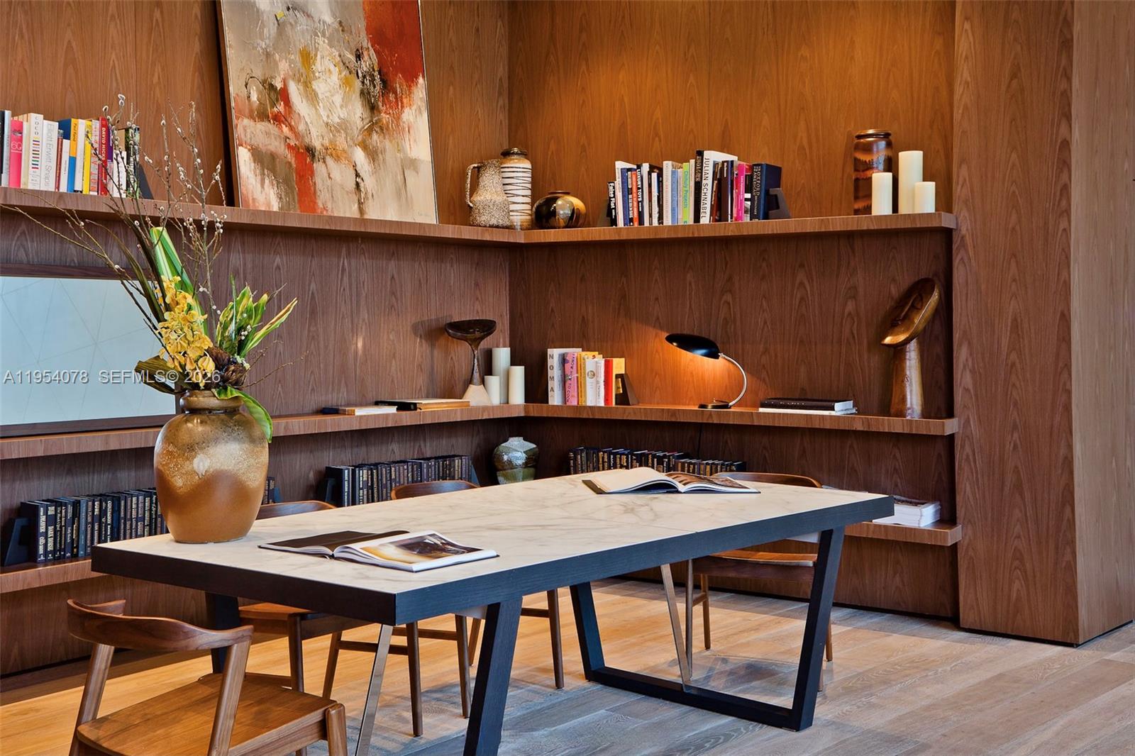 PARAMOUNT BAY CONDO - Residential