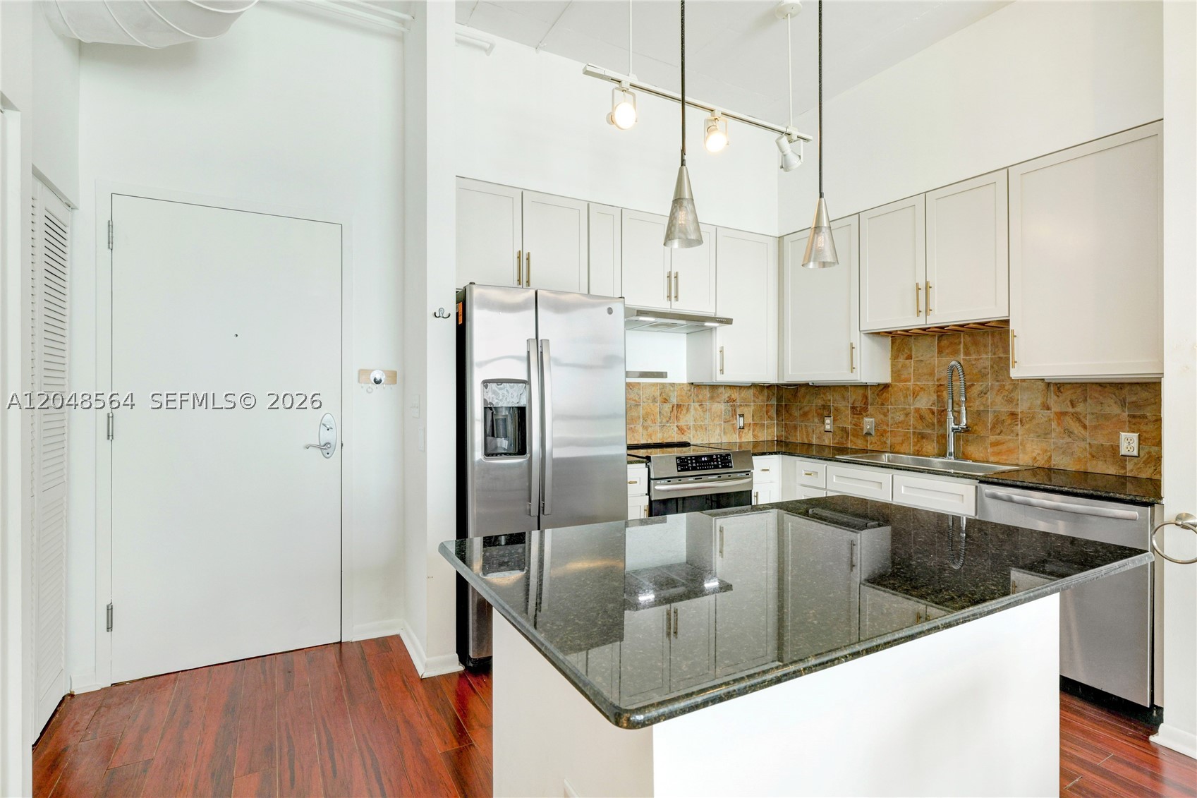 2001 Biscayne Blvd 2514
