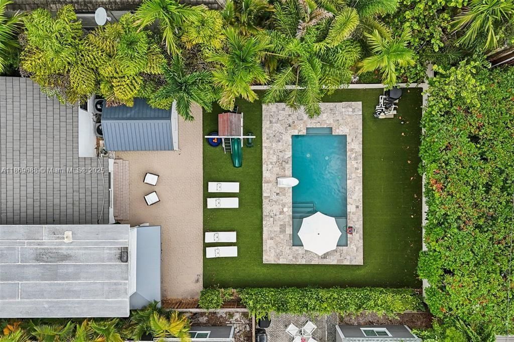 Photo of 1606 SE 1st St, Fort Lauderdale, FL 33301 (MLS # A11869688)