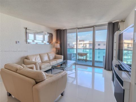 Condominium in Hollywood FL 4001 Ocean Dr 5.jpg