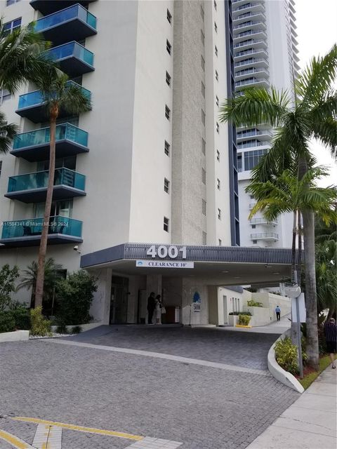 Condominium in Hollywood FL 4001 Ocean Dr 22.jpg