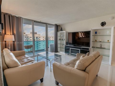 Condominium in Hollywood FL 4001 Ocean Dr 6.jpg