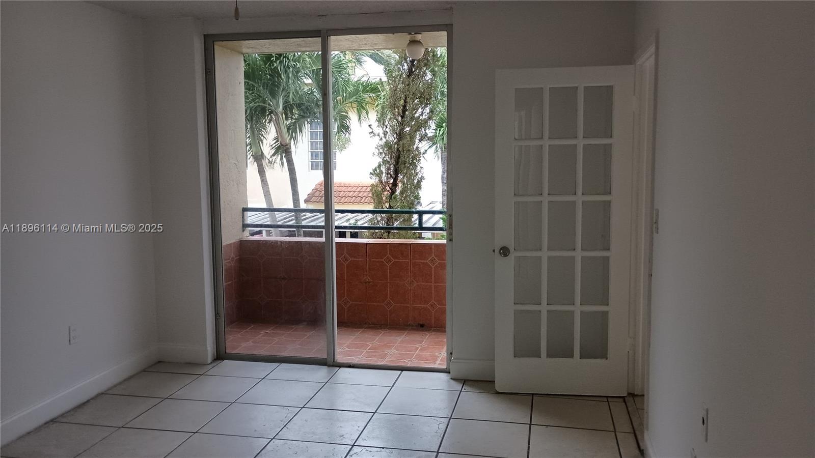 FLAMINGO COURT CONDO - Residential Lease