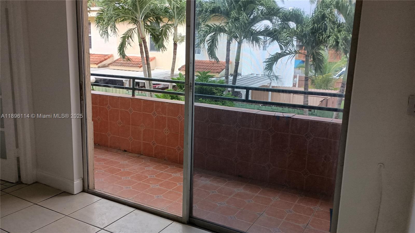 FLAMINGO COURT CONDO - Residential Lease
