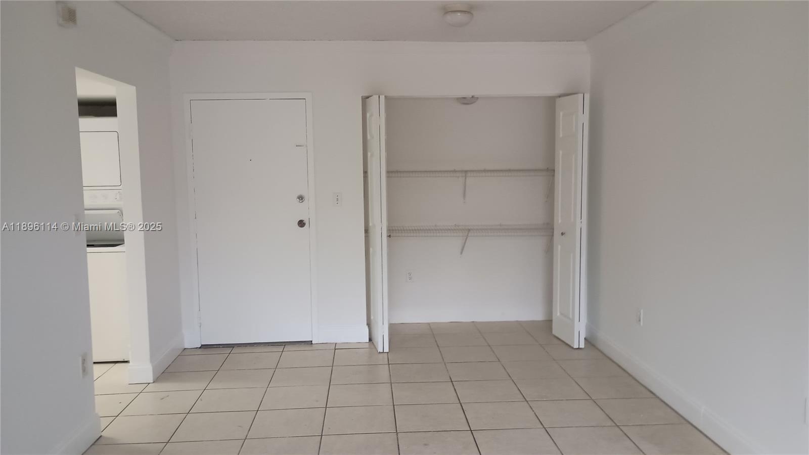 FLAMINGO COURT CONDO - Residential Lease