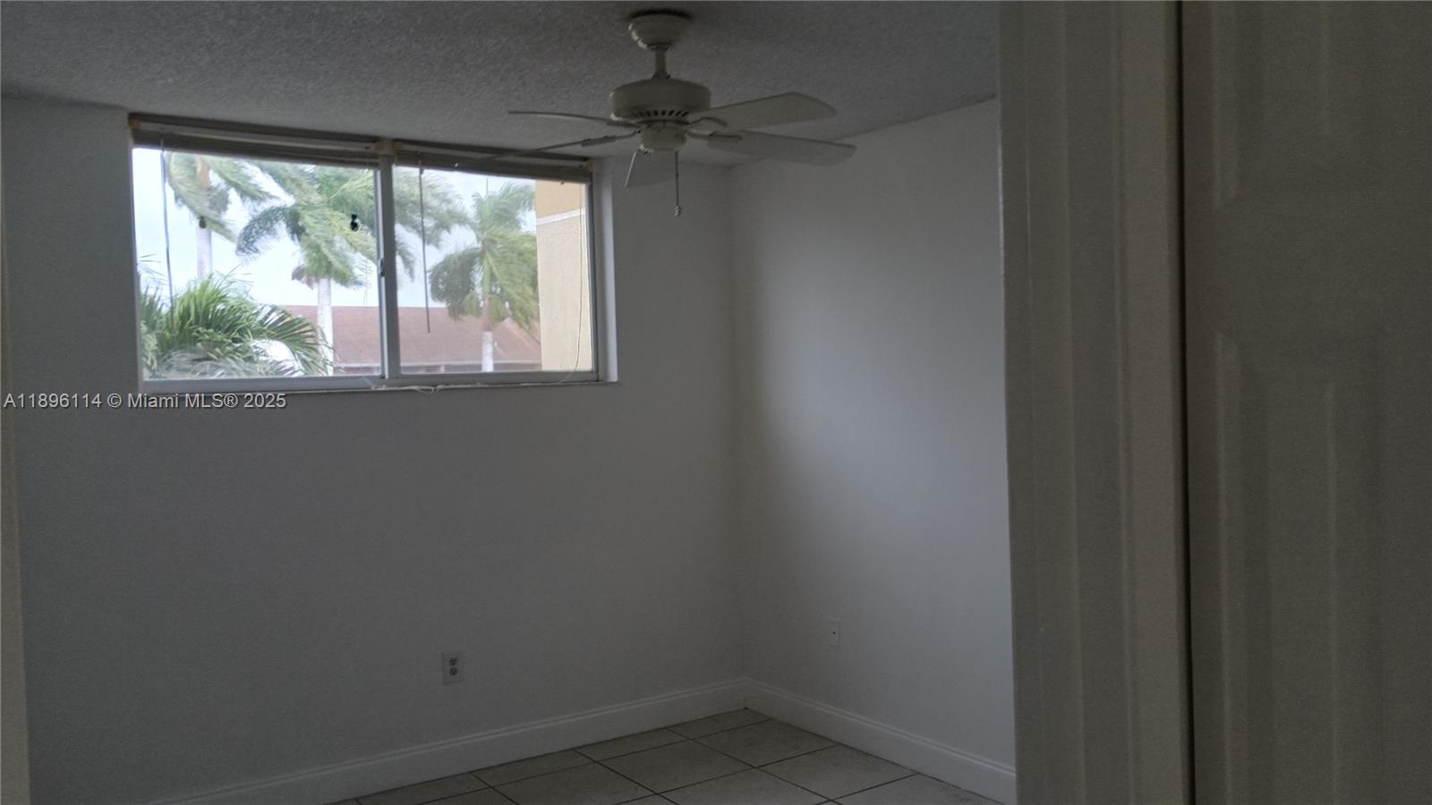 FLAMINGO COURT CONDO - Residential Lease