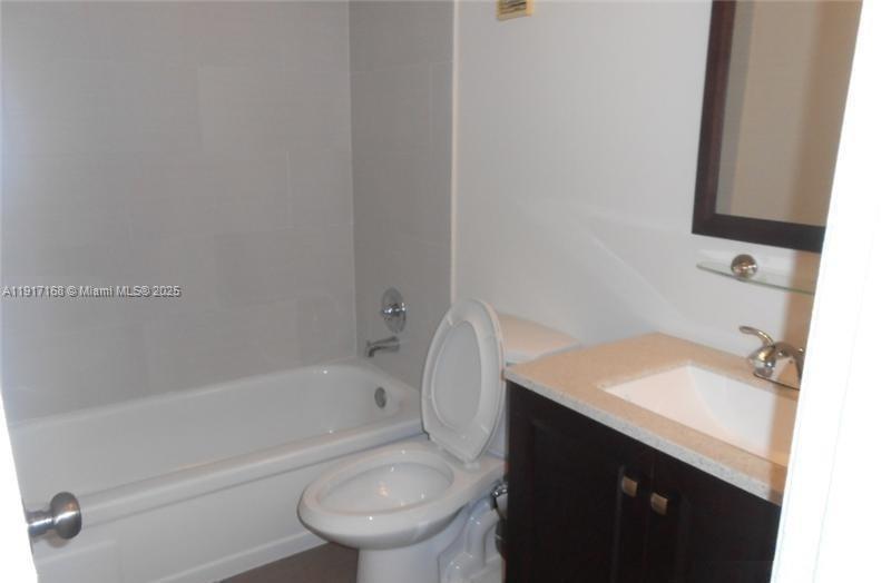 Lakeshore At University P - Residential Lease