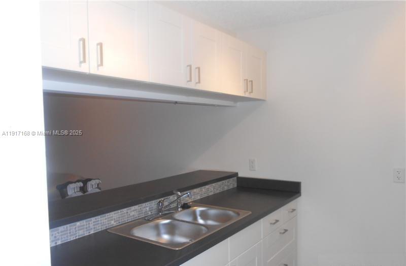 Lakeshore At University P - Residential Lease