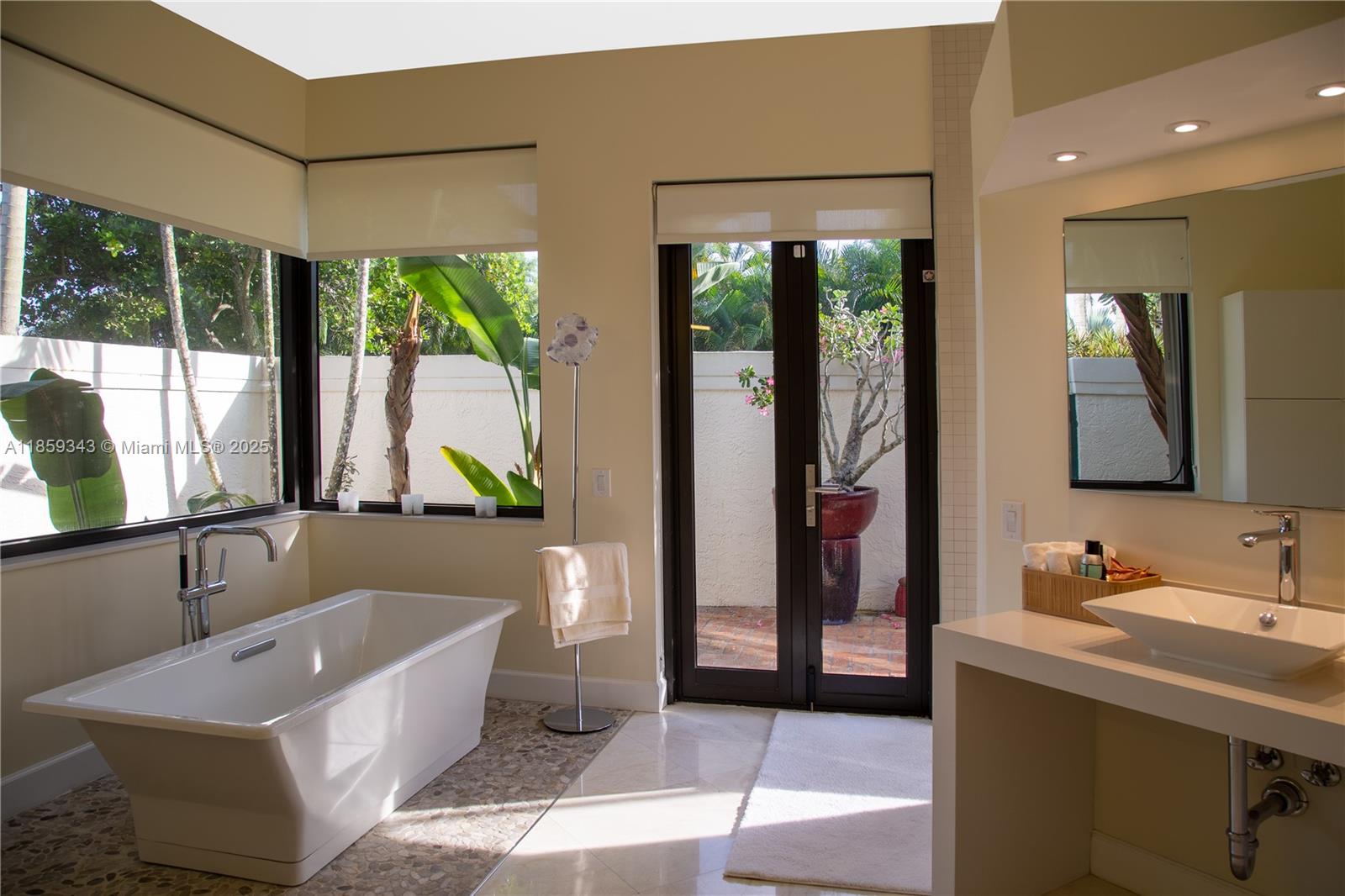 WINDMILL RANCH ESTATES - Residential Lease