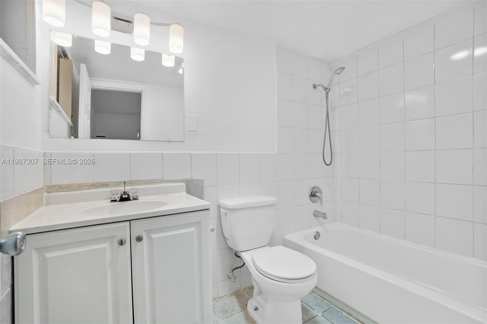 WASHINGTON PARK FOURTH AD - Residential Lease