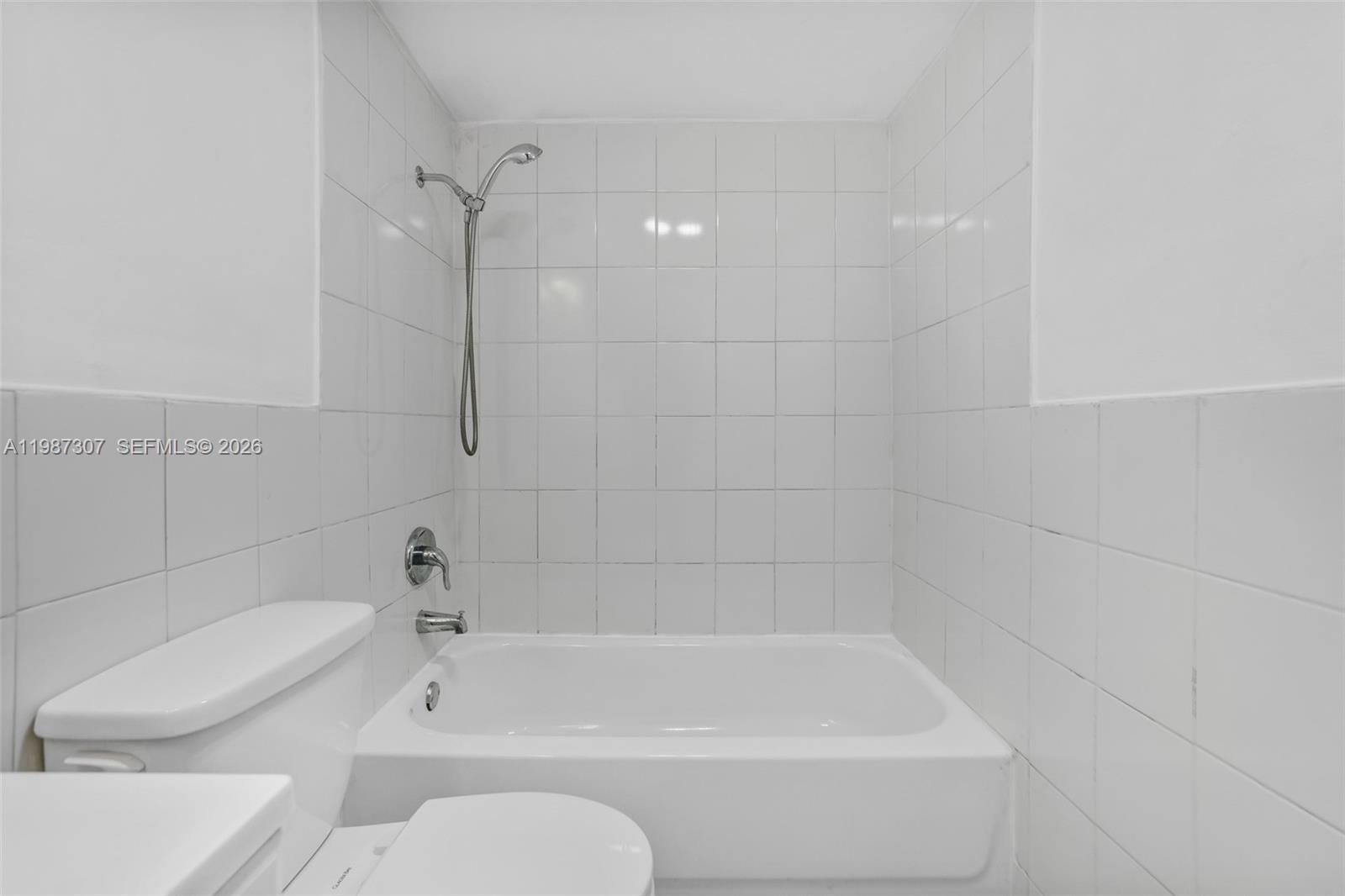 WASHINGTON PARK FOURTH AD - Residential Lease