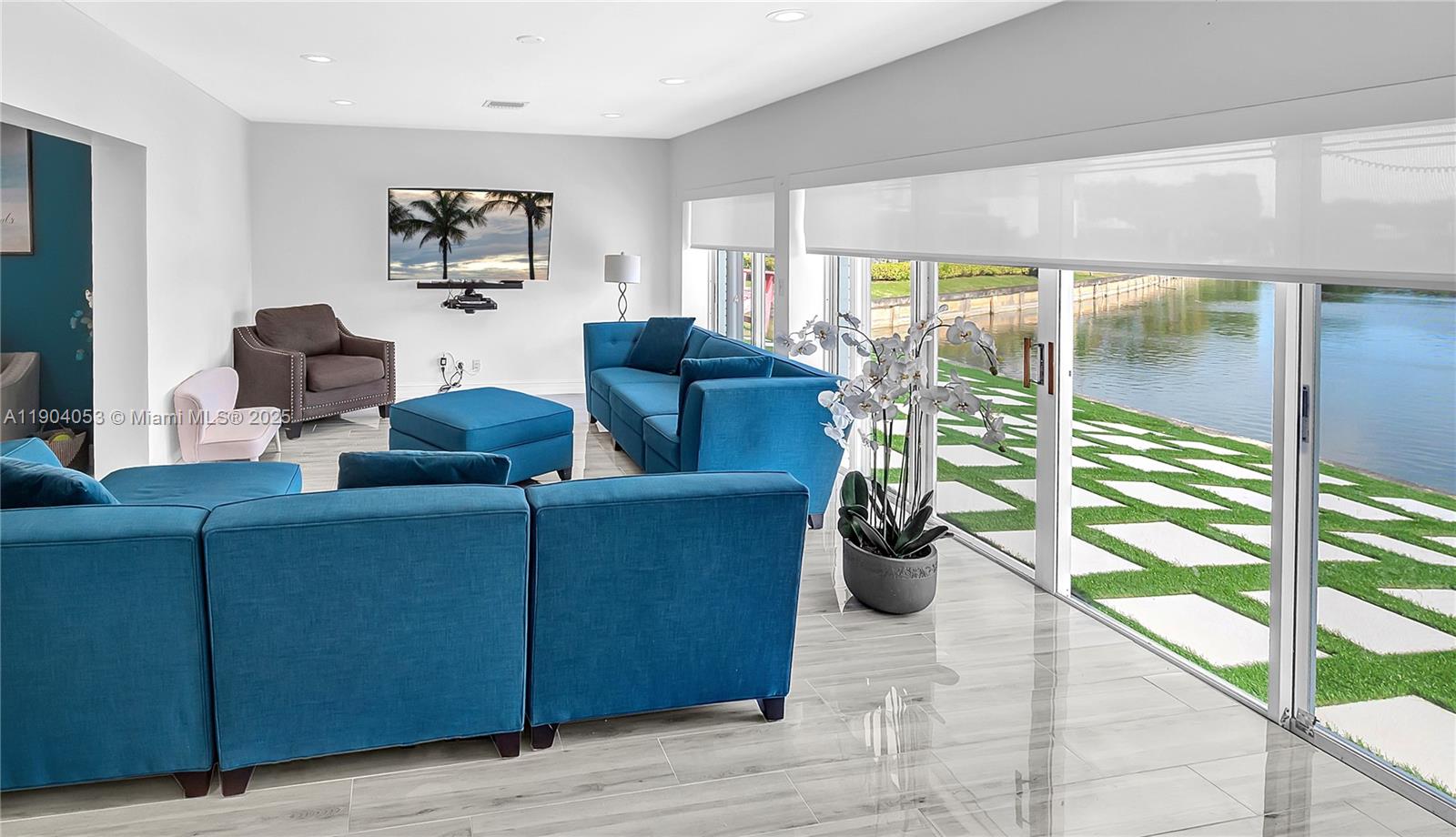 WOODLANDS SEC SEVEN - Residential