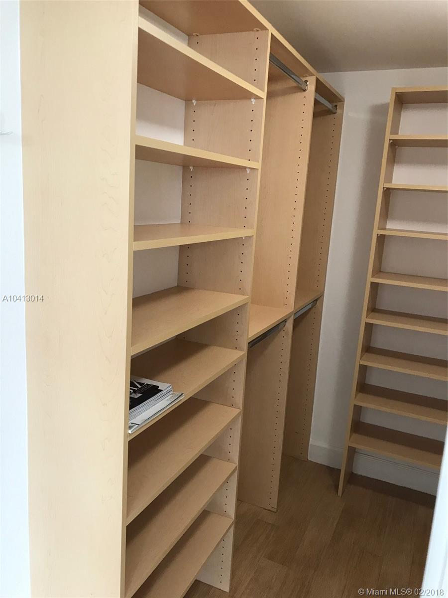 THE METROPOLITAN CONDO - Residential Lease