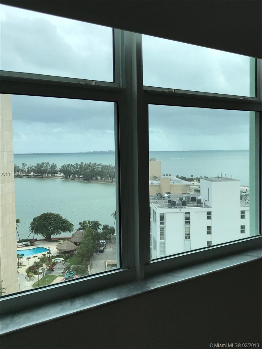 THE METROPOLITAN CONDO - Residential Lease