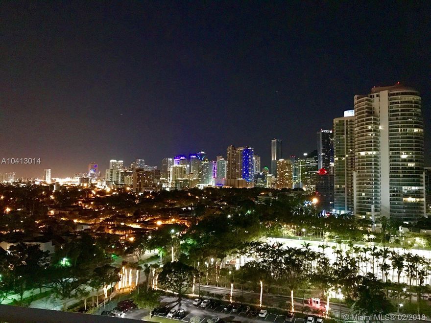 Updated 2 bedroom/ 2 bath split floor plan. Open and bright with Miami skyline and bay views. 9' -10' foot ceilings. 2 assigned parking spaces side by side near elevators. 24 hour security + concierge, free valet parking. Pool, Jacuzzi, sauna, BBQ area, gym + tennis court. An air conditioned storage space included. Porcelain flooring- wood like. Custom closet in master + marble in master bath. Brickell trolley steps away. Excellent location, easy access to expressway and Key Biscayne. Minutes from Coconut Grove. Must See!