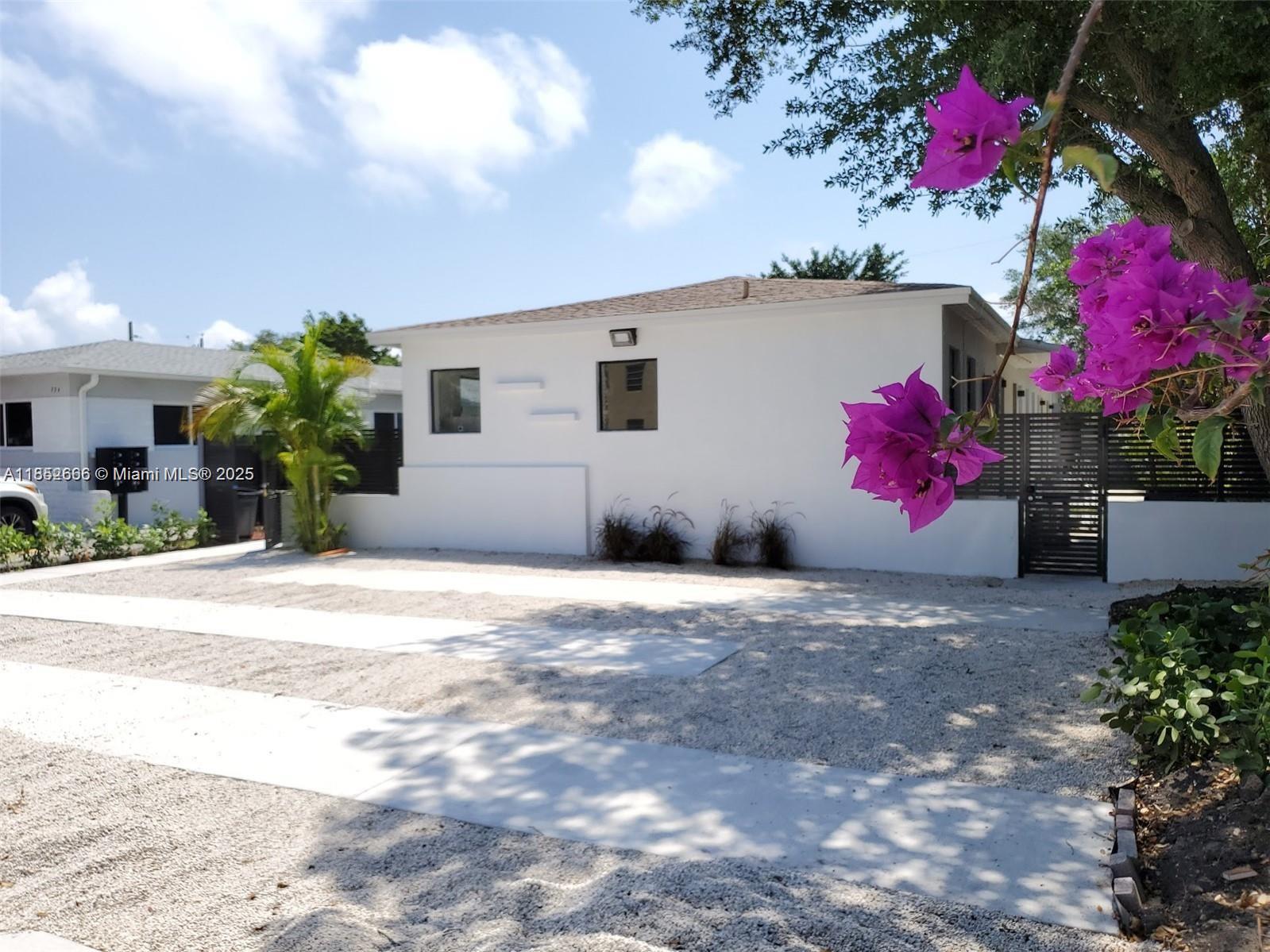 Boutique fourplex fully remodeled in a luxury resort style, located in the heart of Little Havana, just a few blocks from Brickell and Calle Ocho. It features 2 one-bedroom units and 2 studios, all with high-end finishes, modern kitchens, A/C, and elegant bathrooms. Ideal for vacation rentals or short/long-term leases, generating excellent returns. Situated in a high-demand area with strong appreciation potential.