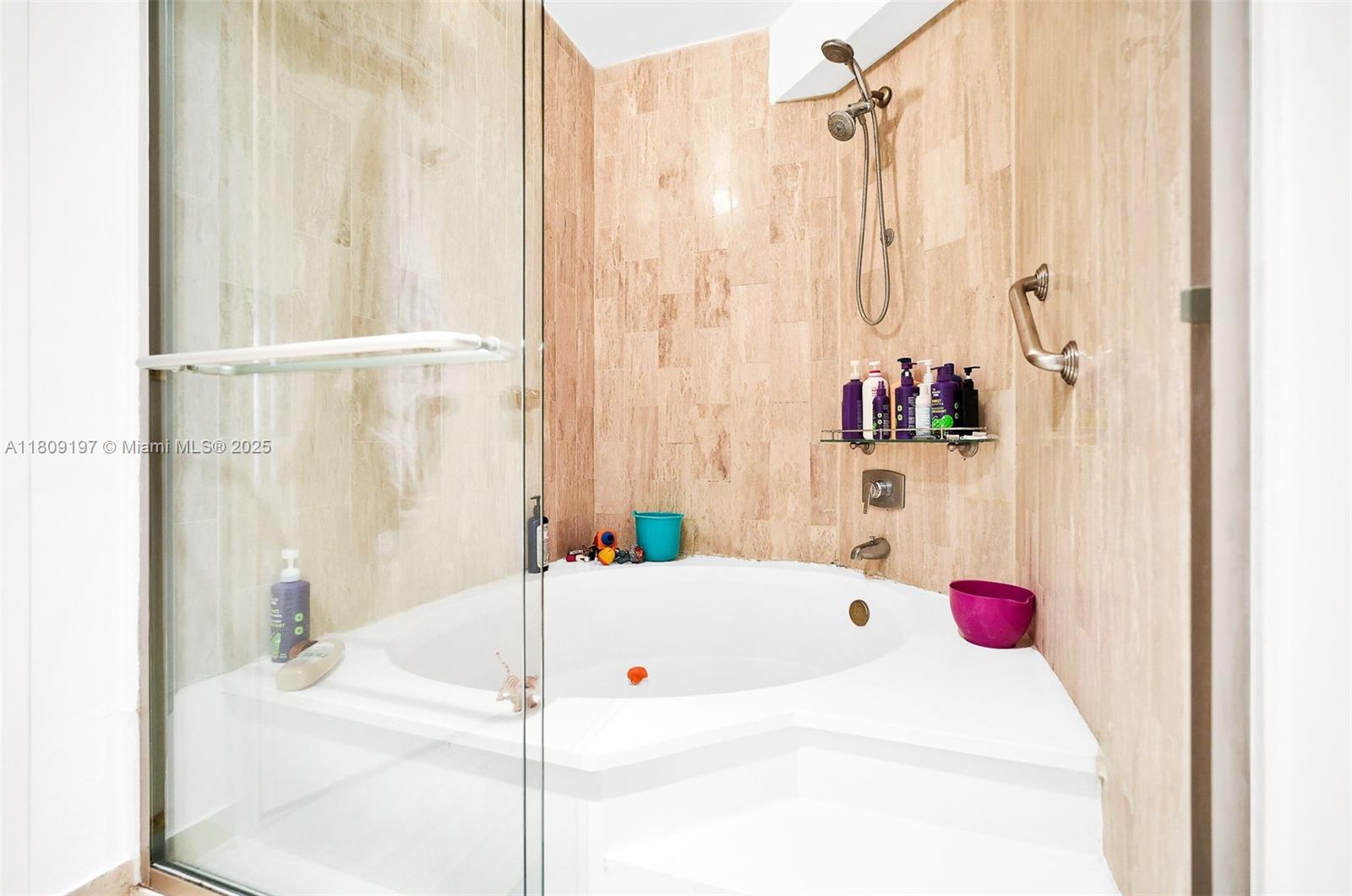 BRICKELL PLACE PHASE II C - Residential Lease