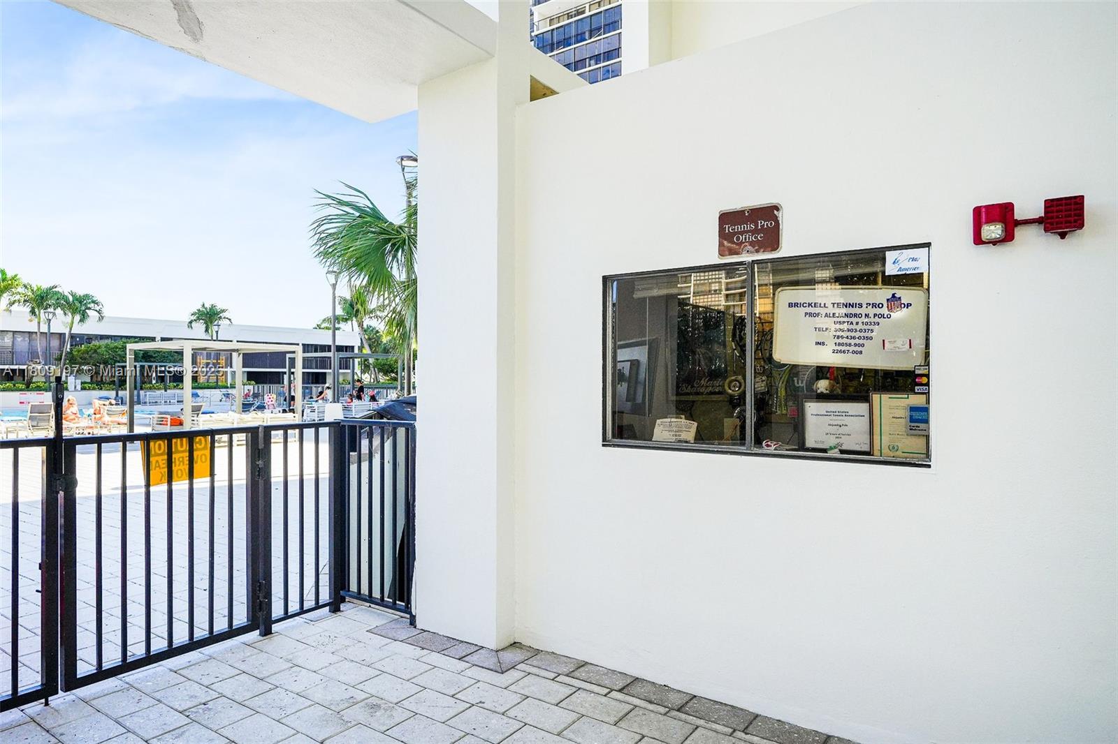 BRICKELL PLACE PHASE II C - Residential Lease