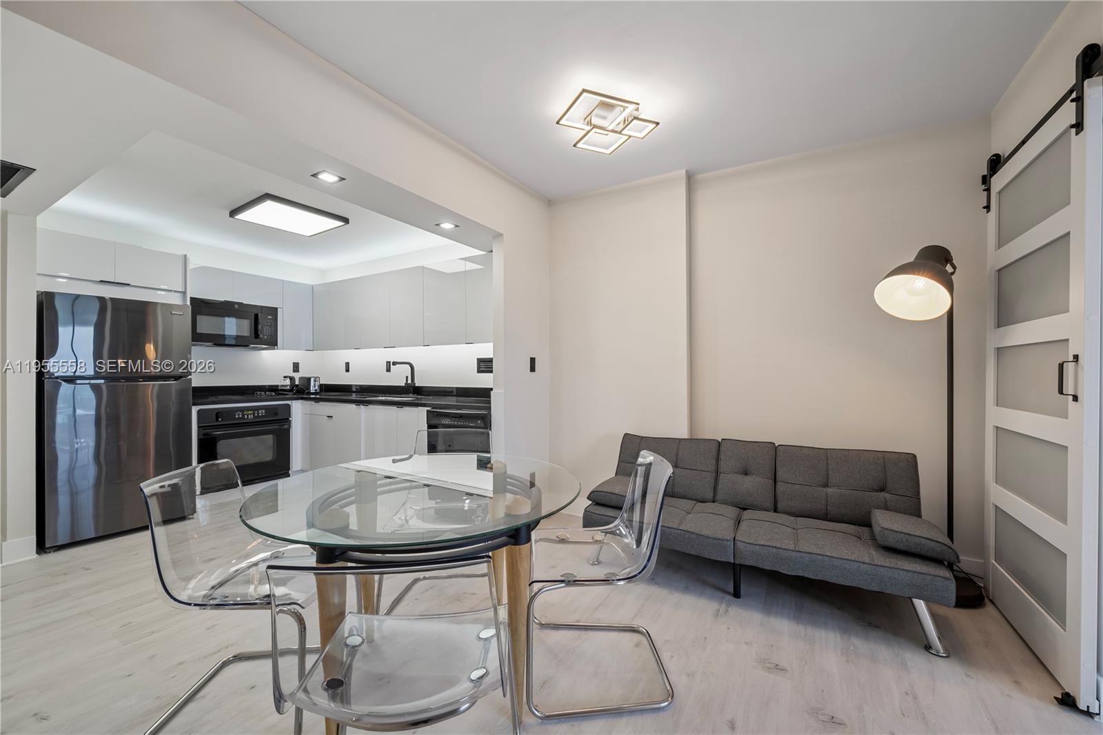 RONEY PALACE CONDO - Residential