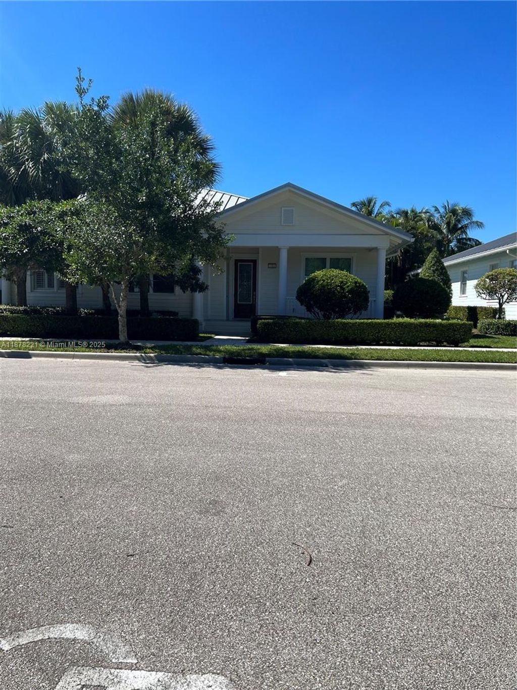 Photo of 3310 Josephine St, Jupiter, FL 33458 (MLS # A11878221)