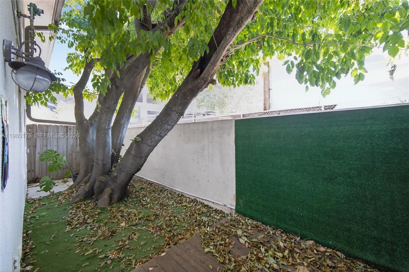 CHATEAU GROVE CONDO - Residential Lease