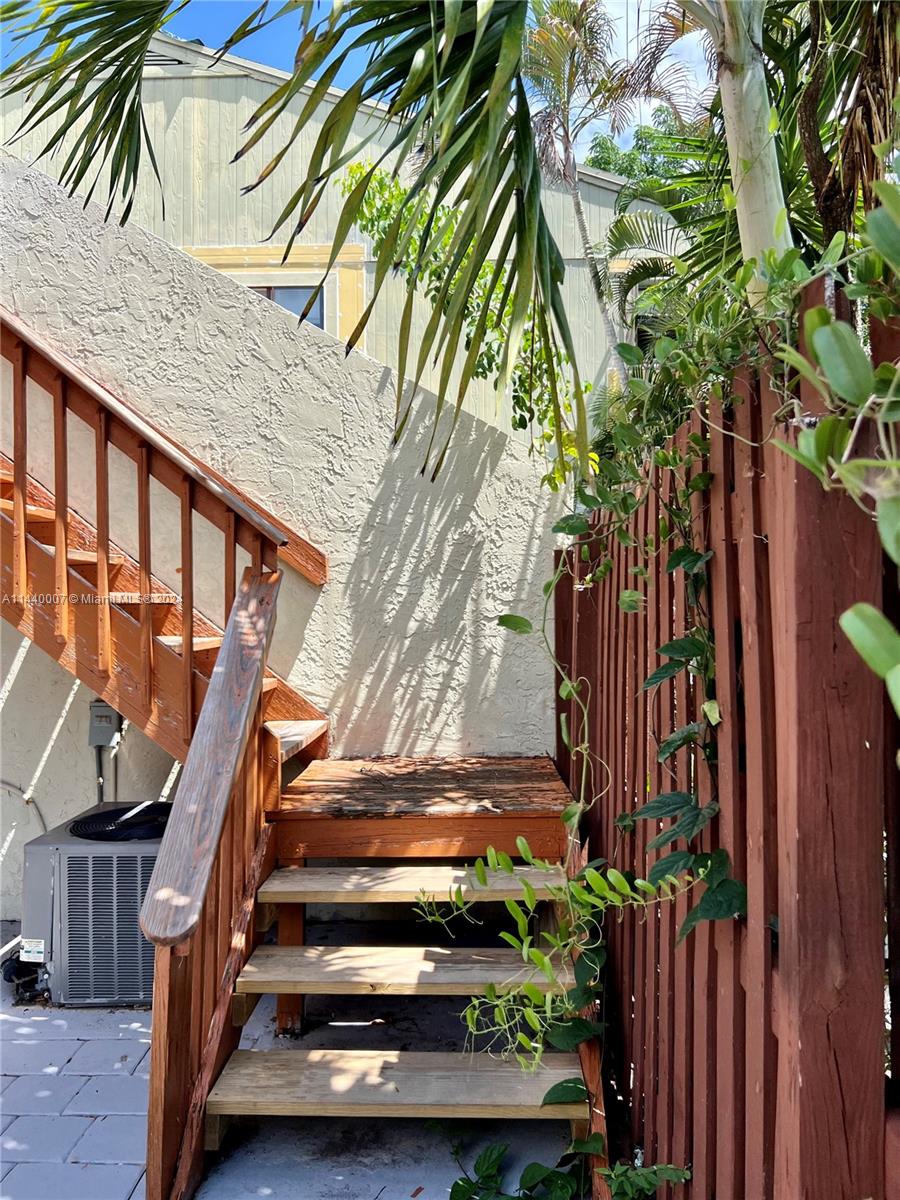 CROSSINGS OF BOYNTON BEAC - Residential Lease