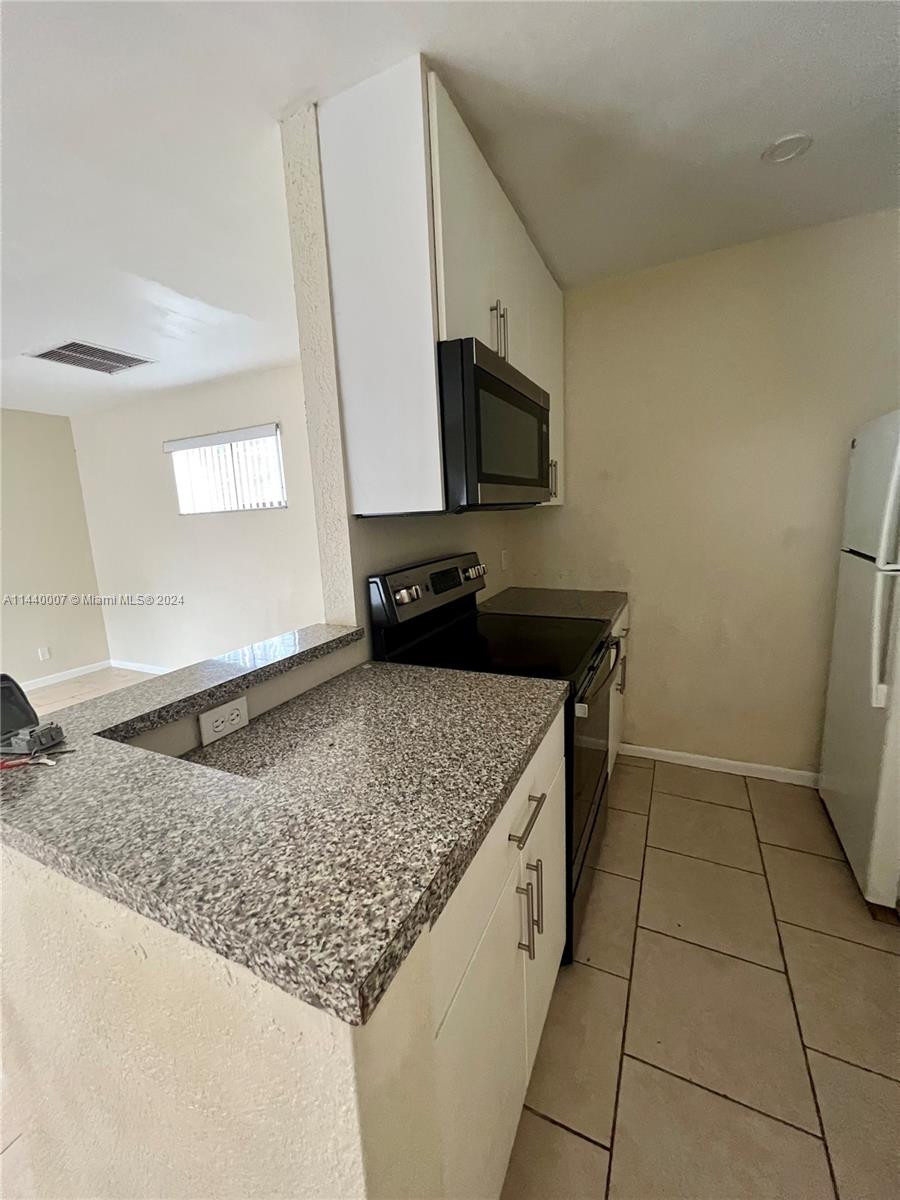 CROSSINGS OF BOYNTON BEAC - Residential Lease