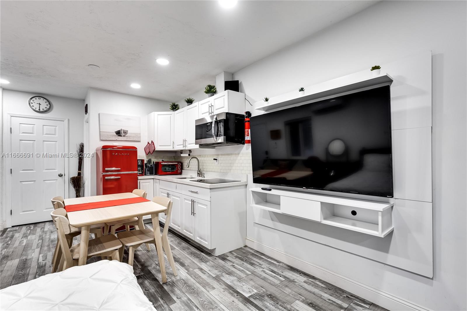 FULFORD BY THE SEA SEC D - Residential Lease
