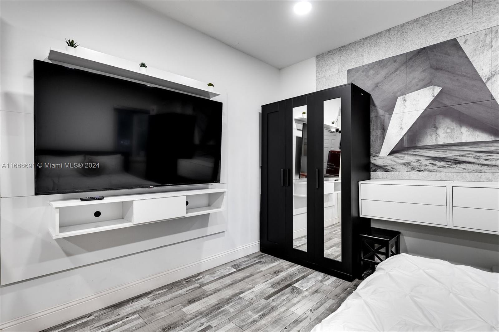 FULFORD BY THE SEA SEC D - Residential Lease