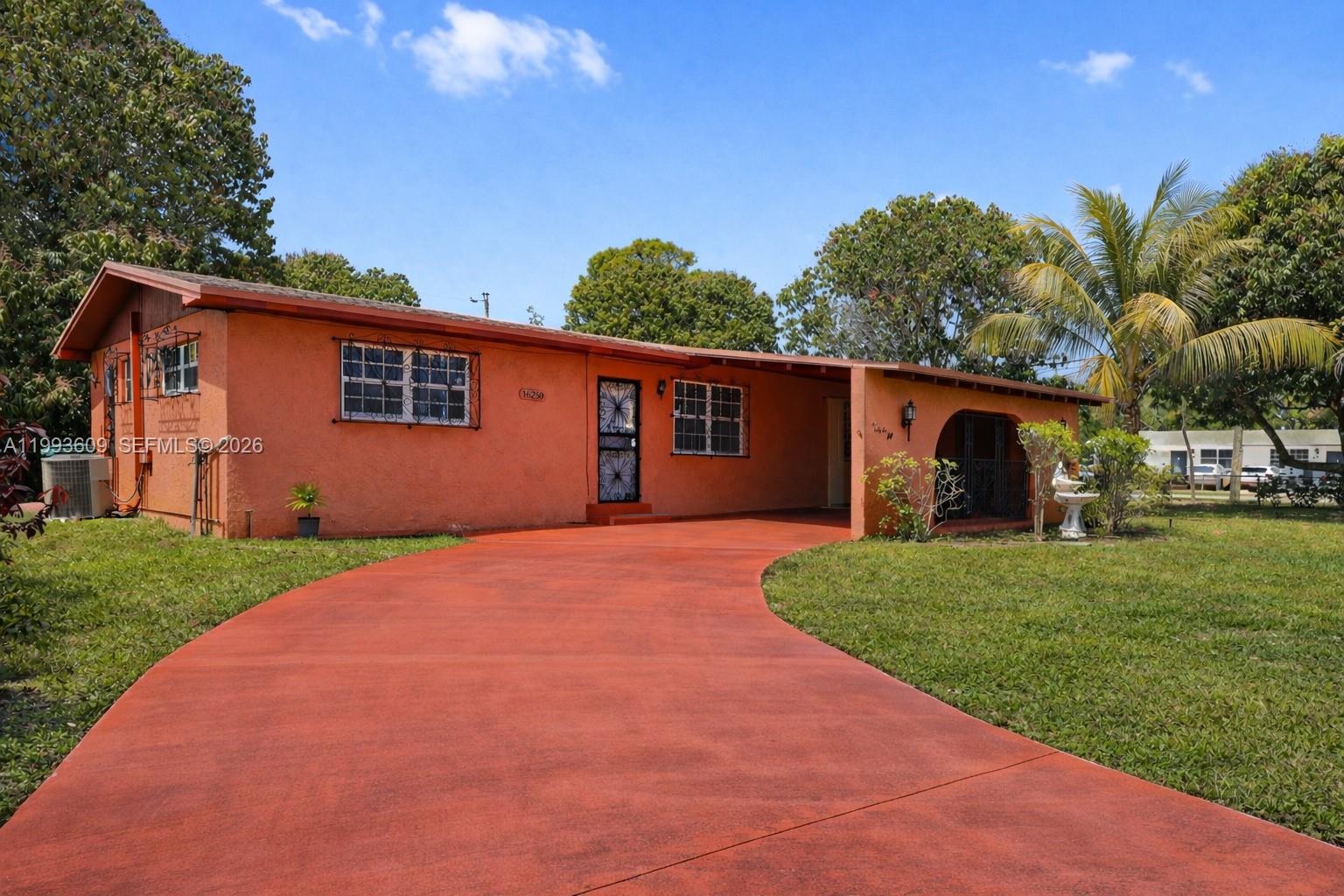 VENETIAN GARDEN REV - Residential