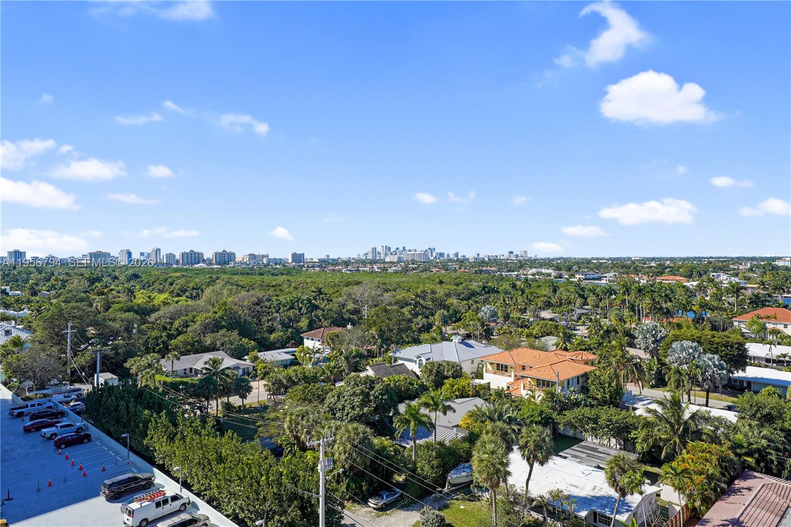 THE VEU CONDO - Residential