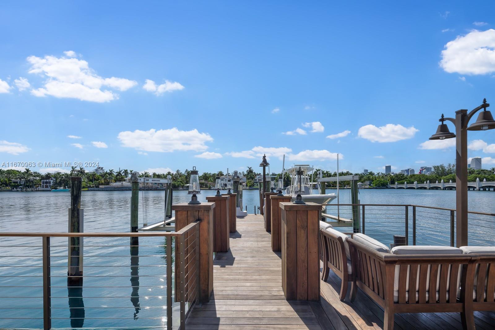 HIBISCUS ISLAND - Residential