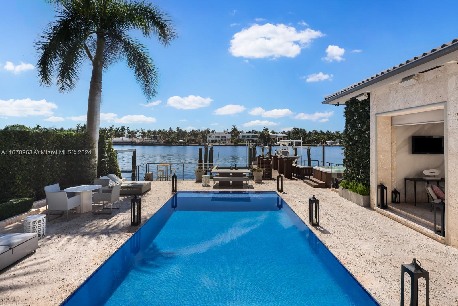HIBISCUS ISLAND - Residential