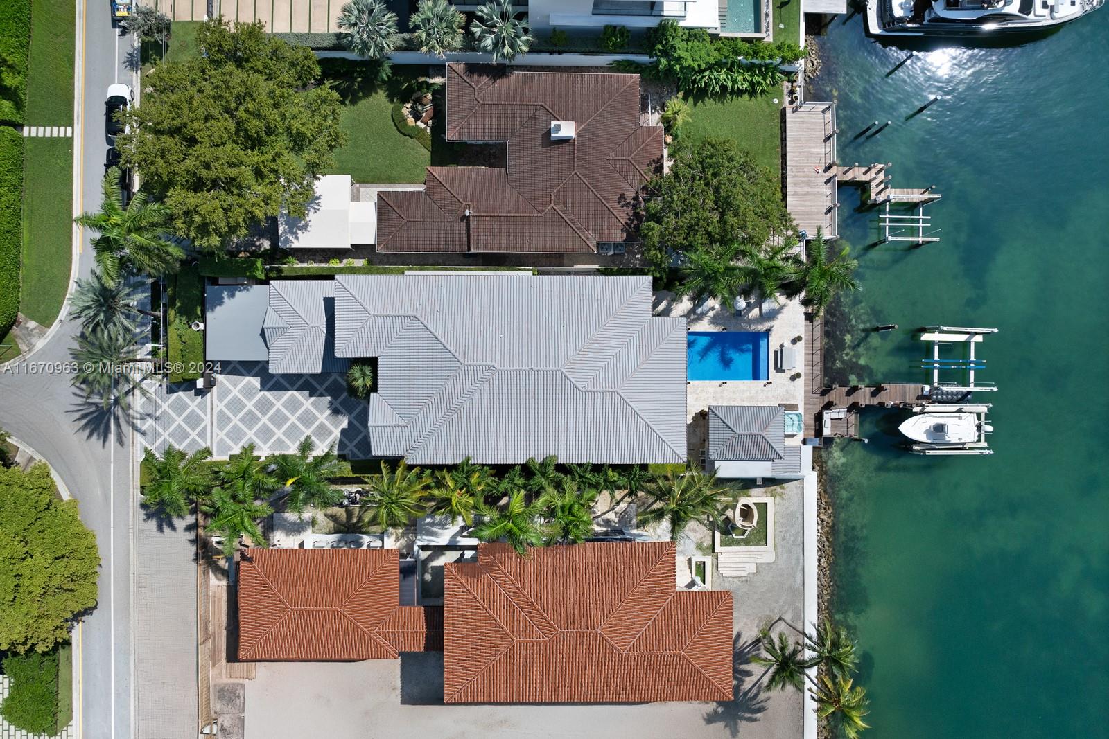 HIBISCUS ISLAND - Residential