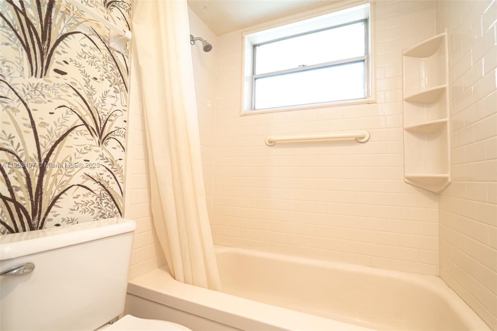 GARDENS OF BURNHAM WOODS - Residential Lease