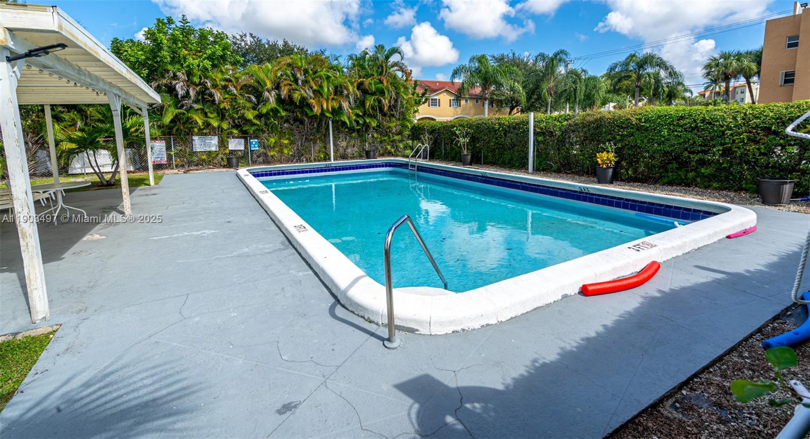 GARDENS OF BURNHAM WOODS - Residential Lease