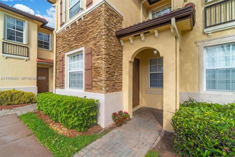 Photo of 1720 NE 33 Ave #104-5, Homestead, FL 33033 (MLS # A11992119)