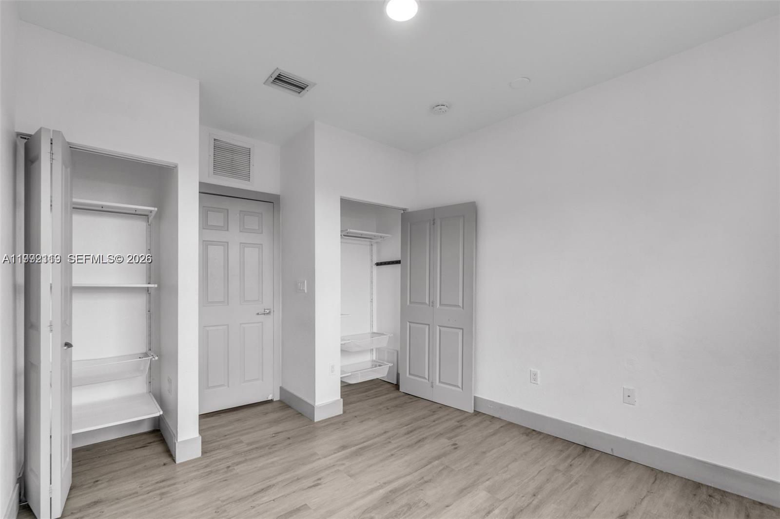 VILLAS AT CARMEL CONDO NO - Residential