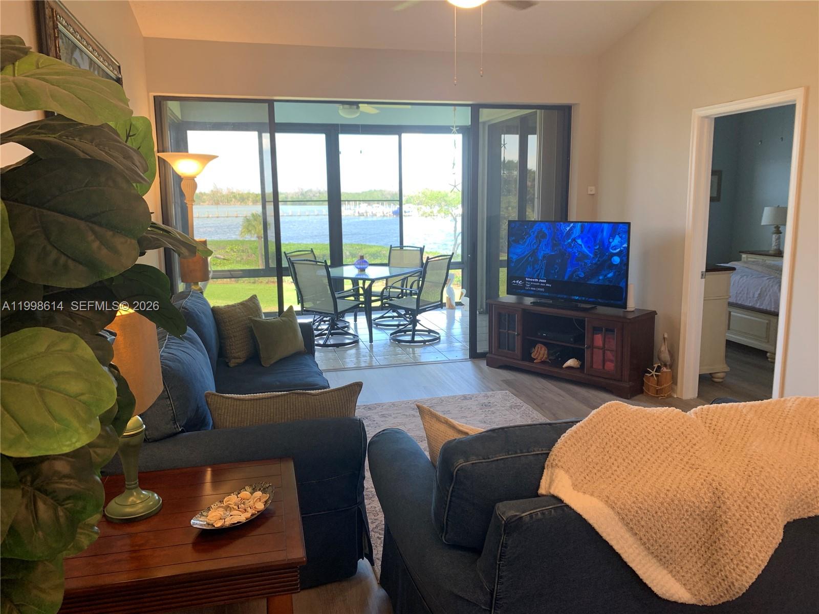 HANSONS LANDING CONDO - Residential