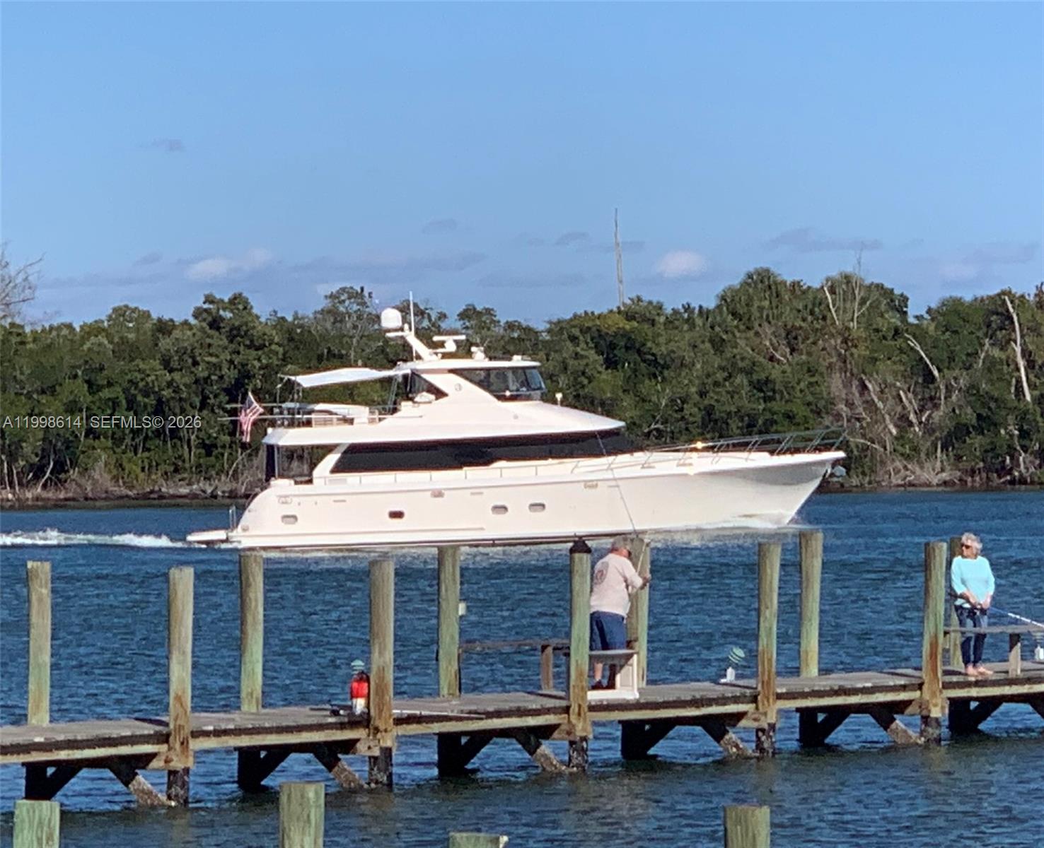 HANSONS LANDING CONDO - Residential