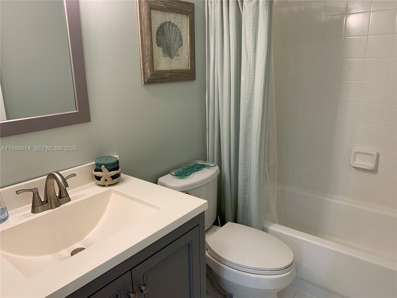 HANSONS LANDING CONDO - Residential