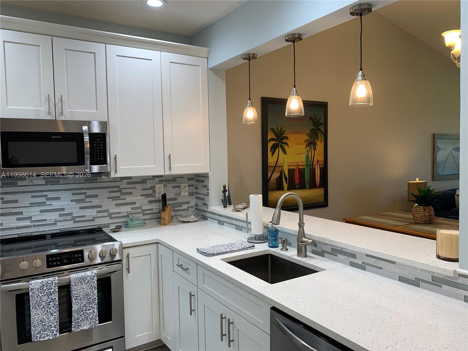 HANSONS LANDING CONDO - Residential