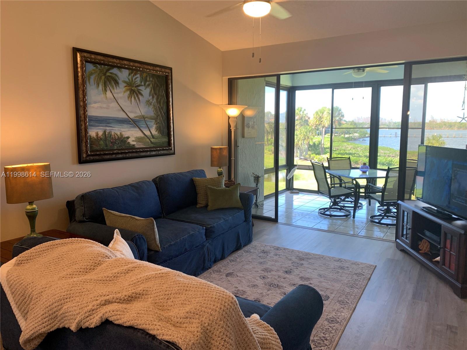 HANSONS LANDING CONDO - Residential