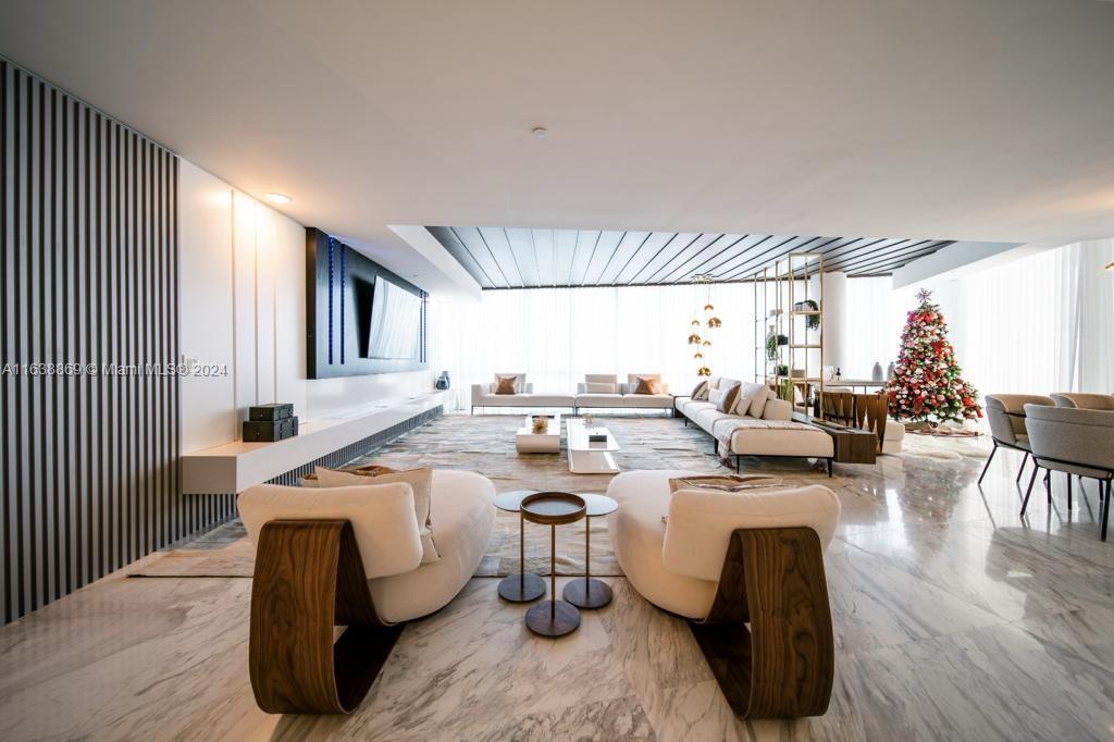 PARAMOUNT MIAMI WORLDCENT - Residential