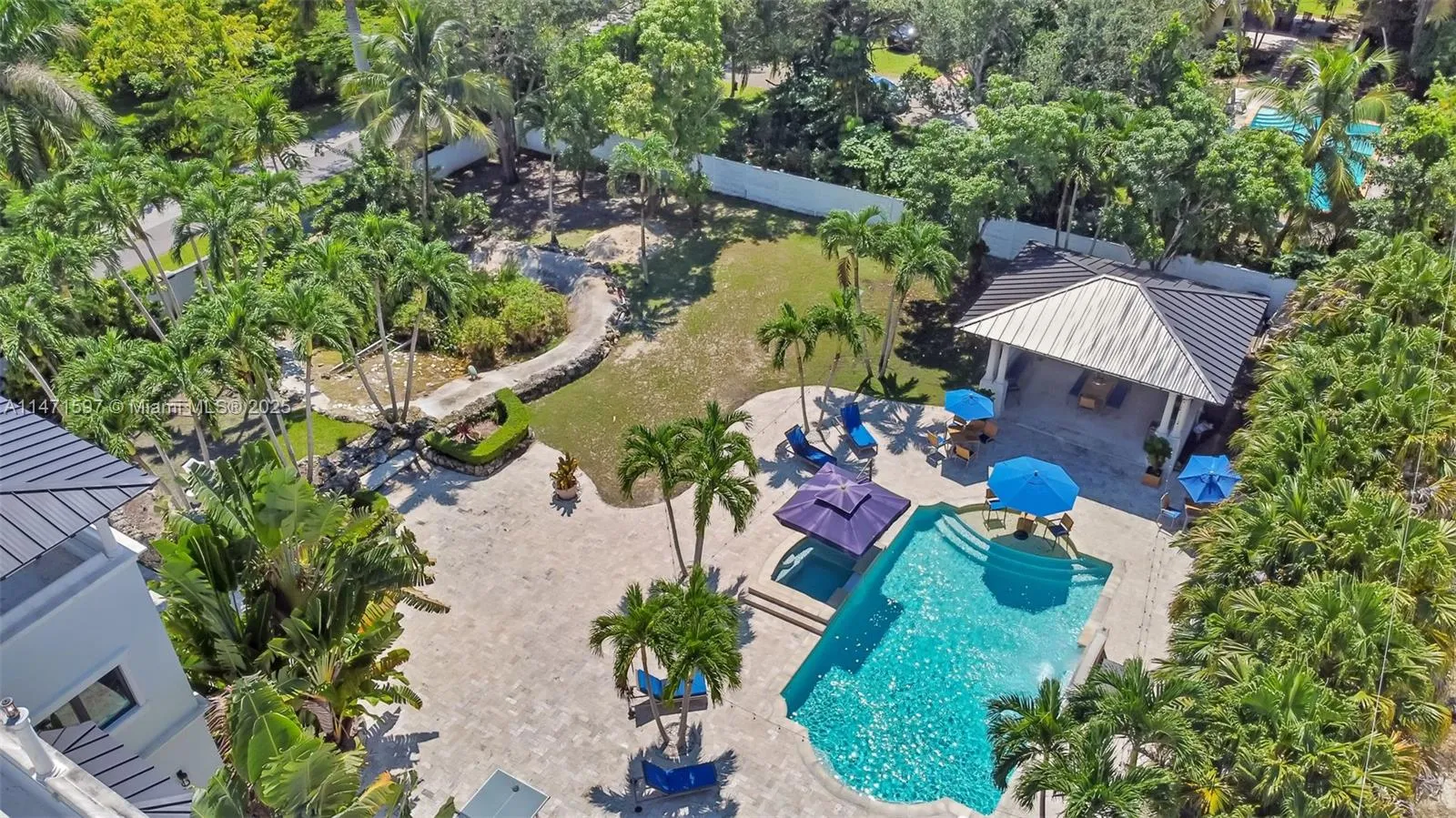 Miami, Florida 33143, United States, 9 Bedrooms Bedrooms, ,9 BathroomsBathrooms,Residential,Active,69520