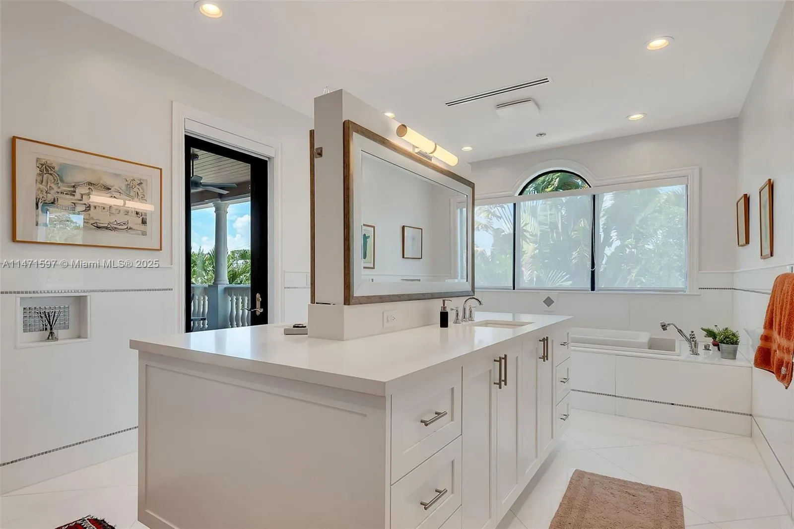 Miami, Florida 33143, United States, 9 Bedrooms Bedrooms, ,9 BathroomsBathrooms,Residential,Active,69520