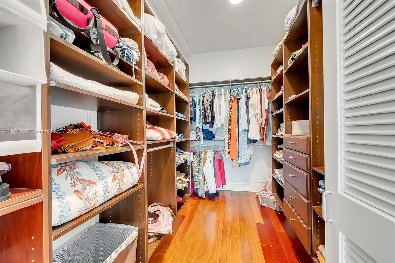 Miami, Florida 33143, United States, 9 Bedrooms Bedrooms, ,9 BathroomsBathrooms,Residential,Active,69520