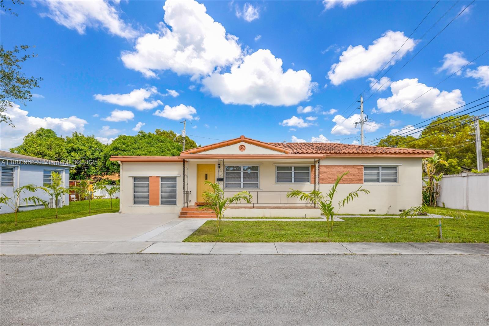 UNIT 1 MONTICELLO PARK - Residential