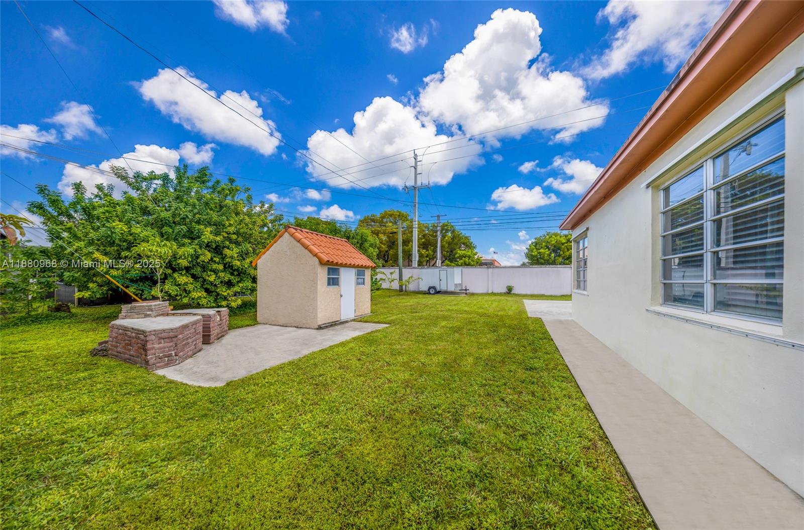 UNIT 1 MONTICELLO PARK - Residential